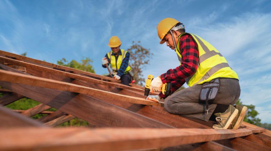 Professional Flat Roofing Installation services in Fenwick, MI